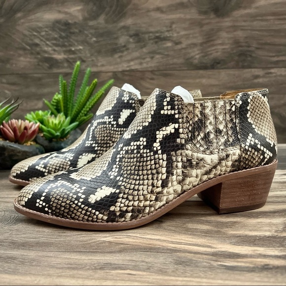 NIB Madewell Sonia Low Chelsea Western Ankle Bootie Snake Embossed Leather 8 - Picture 4 of 12